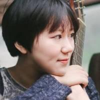 《还想听你的故事》吉他谱_谢春花_原版六线谱
